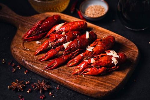 小龍蝦只吃蝦尾，為何蝦尾價(jià)格更親民？